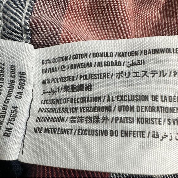 Abercrombie and Fitch women’s garnet and blue plaid snap up shirt size XS - Picture 6 of 6